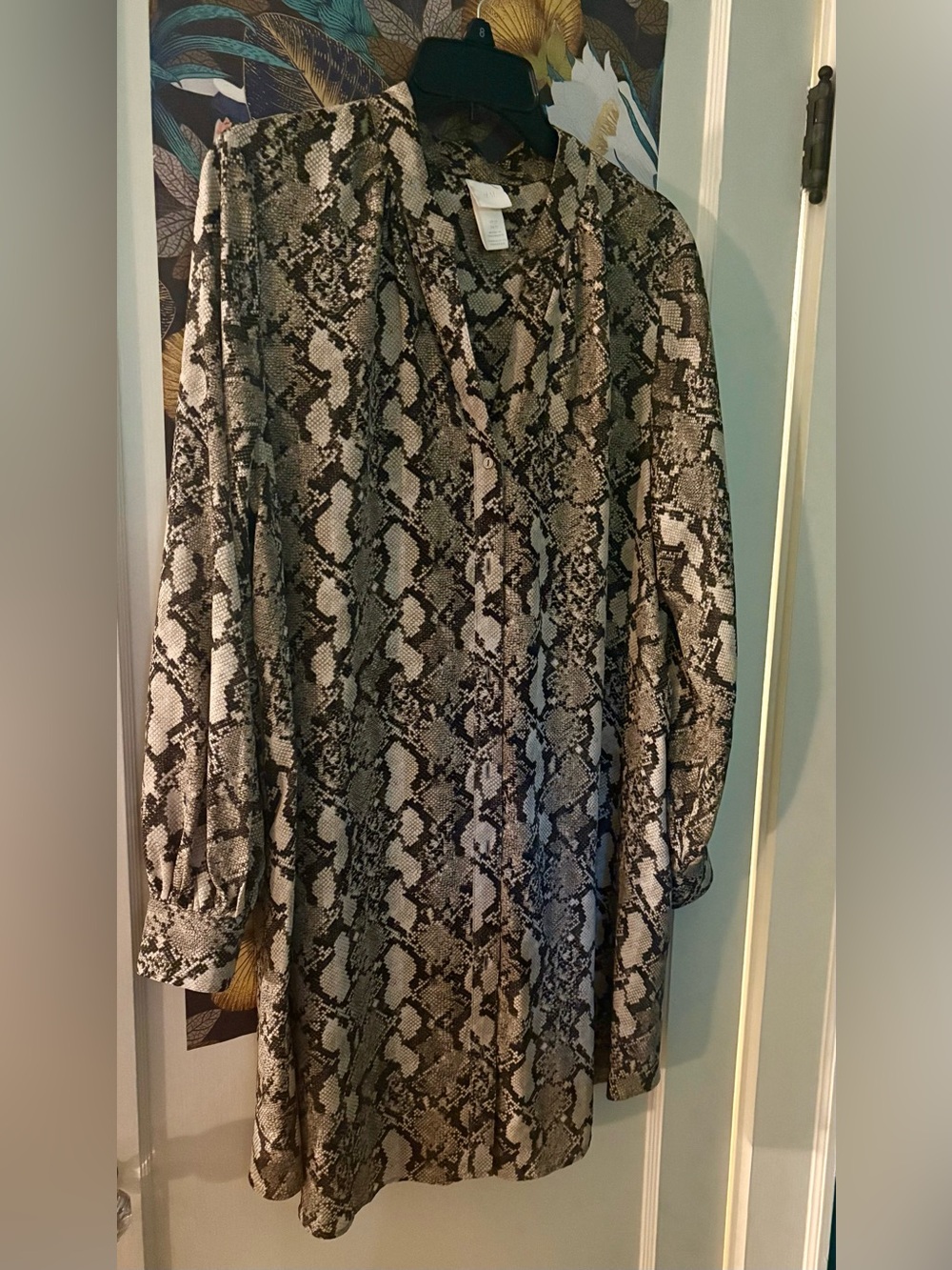 Vintage looking H&M dress